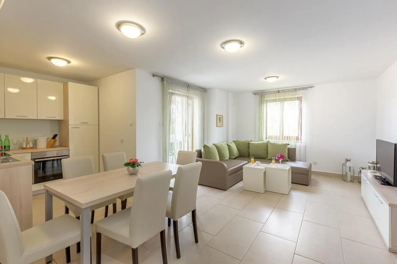 Apartments Mike Malinska Croazia